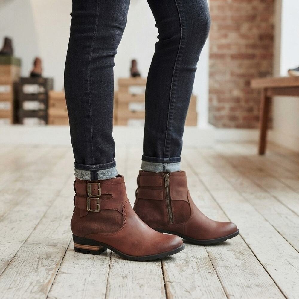 Sorel Lolla Waterproof Leather Ankle Boot Size 8.5